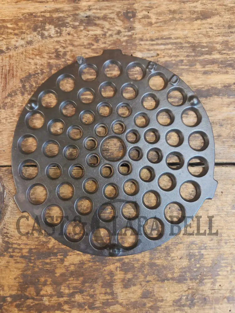 Need a trivet for your #8 Favorite Piqua dutch oven? Marked wtih raised 8 D - Dutch Ovens Trivets & Kettles