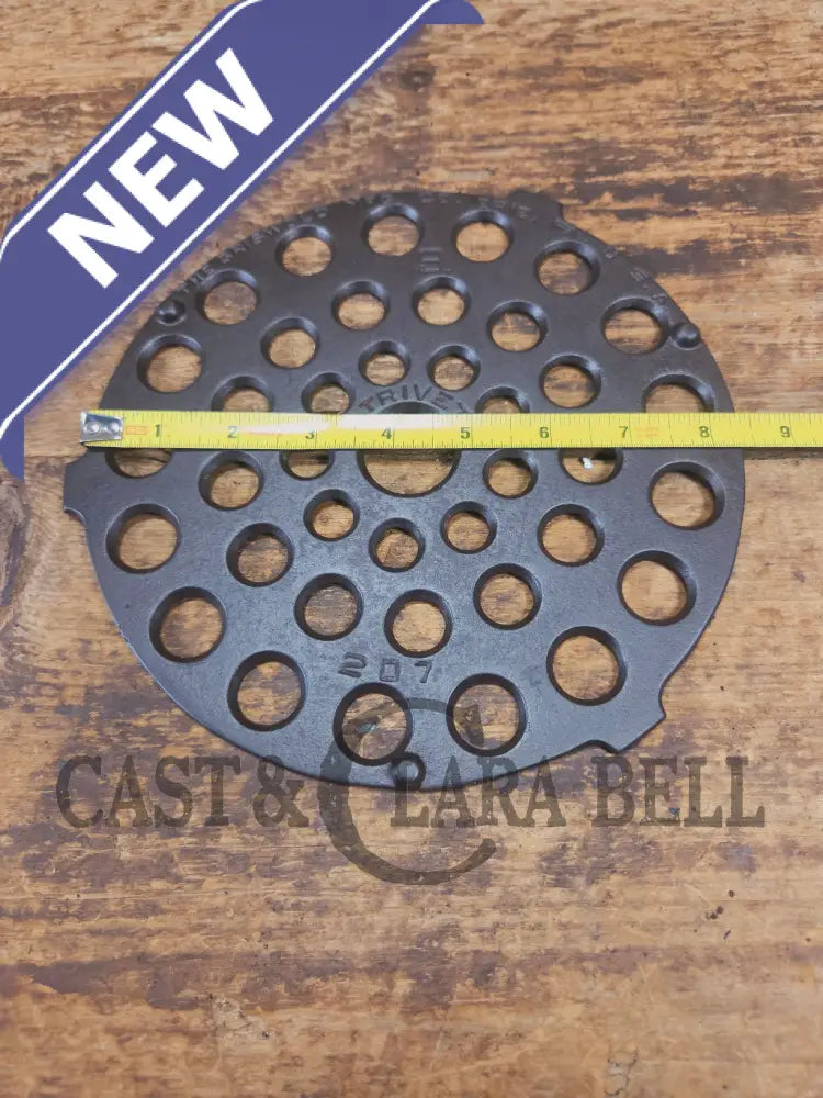 Need a trivet for your dutch oven? Griswold #9 Trivet. #207 - Dutch Ovens Trivets & Kettles