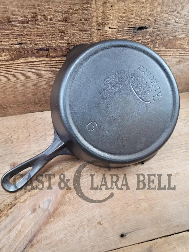 Not Seen Often. Favorite Piqua Ware #6 Cast Iron Skillet With Heat Ring And Smiley Logo