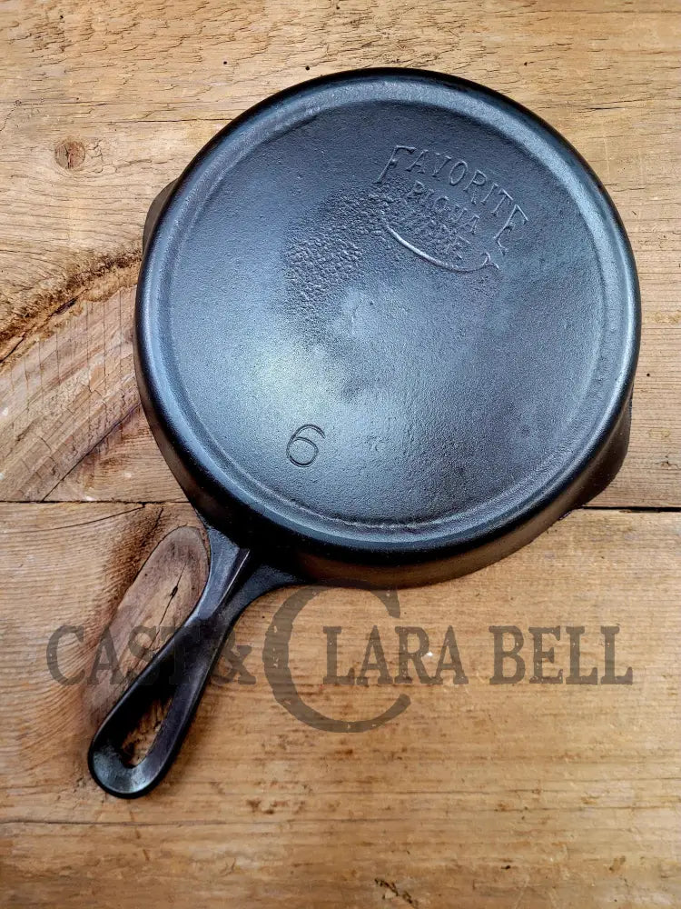 Not Seen Often. Favorite Piqua Ware #6 Cast Iron Skillet With Heat Ring And Smiley Logo