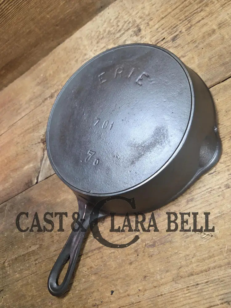 Oh baby! Late 1890’s Griswold’s ERIE #7 third series skillet 701 D. Beautiful and lightweight Skillet