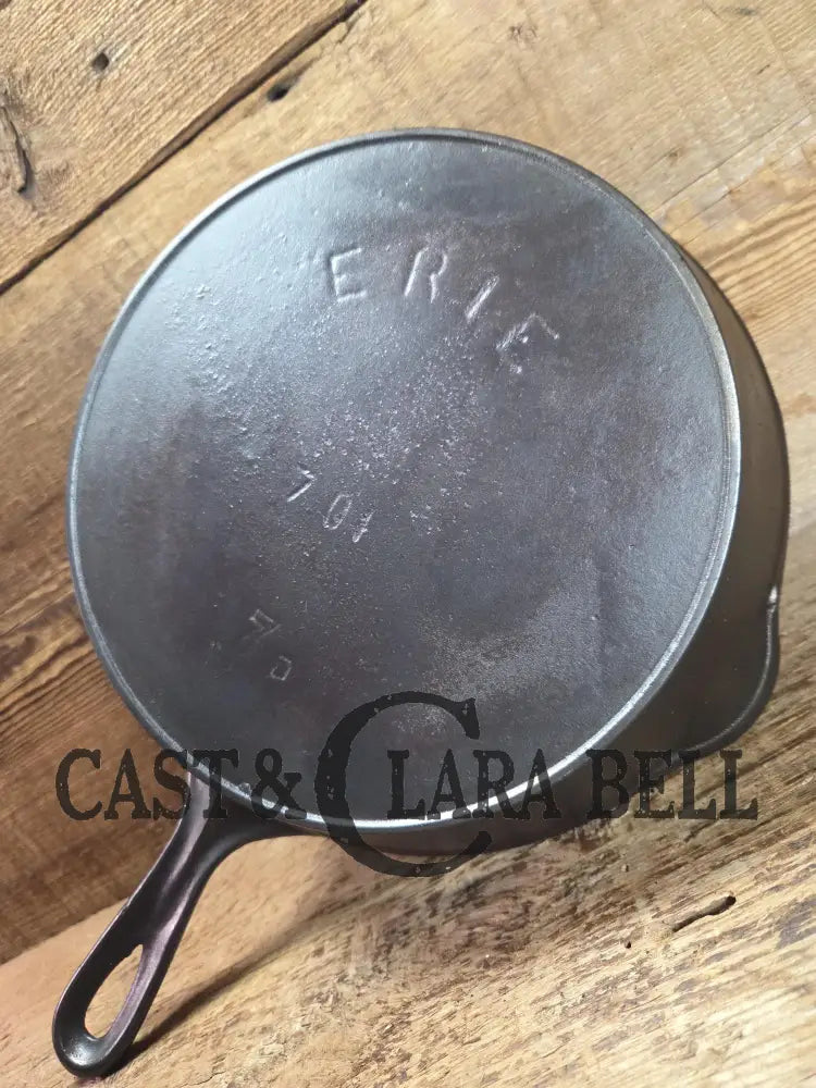 Oh baby! Late 1890’s Griswold’s ERIE #7 third series skillet 701 D. Beautiful and lightweight Skillet