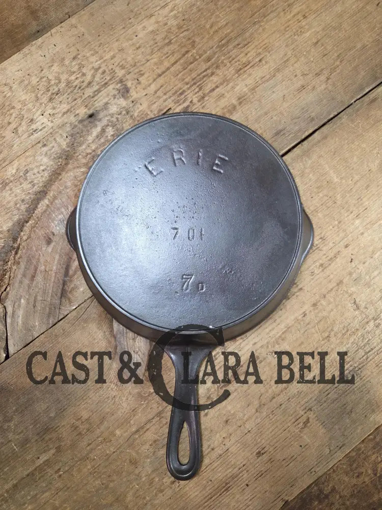 Oh baby! Late 1890’s Griswold’s ERIE #7 third series skillet 701 D. Beautiful and lightweight Skillet