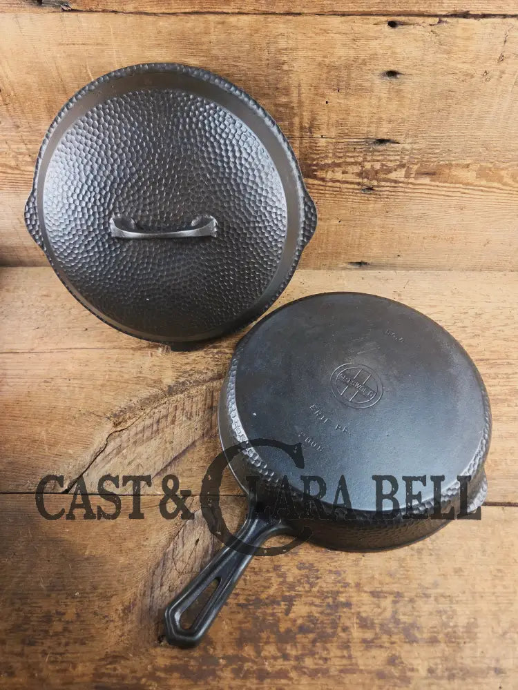 Oh my. Gorgeous and hard to find 1930โs Hammered finish Griswold No. 8 Hinged Cast Iron Skillet 2008 with matching lid
