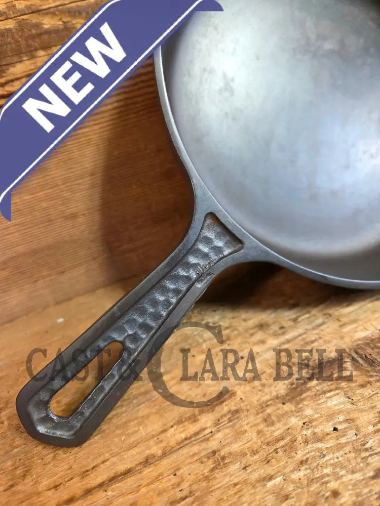 Oh my! Hard to find 1930’s Hammered finish Griswold No. 5 Hinged Cast Iron Skillet with Lid! 2096 / 2015 - Skillet