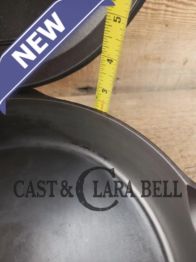 Oh my! Hard to find 1930’s Hammered finish Griswold No. 8 cast iron skillet 2008 with matching hinge lid 2098.