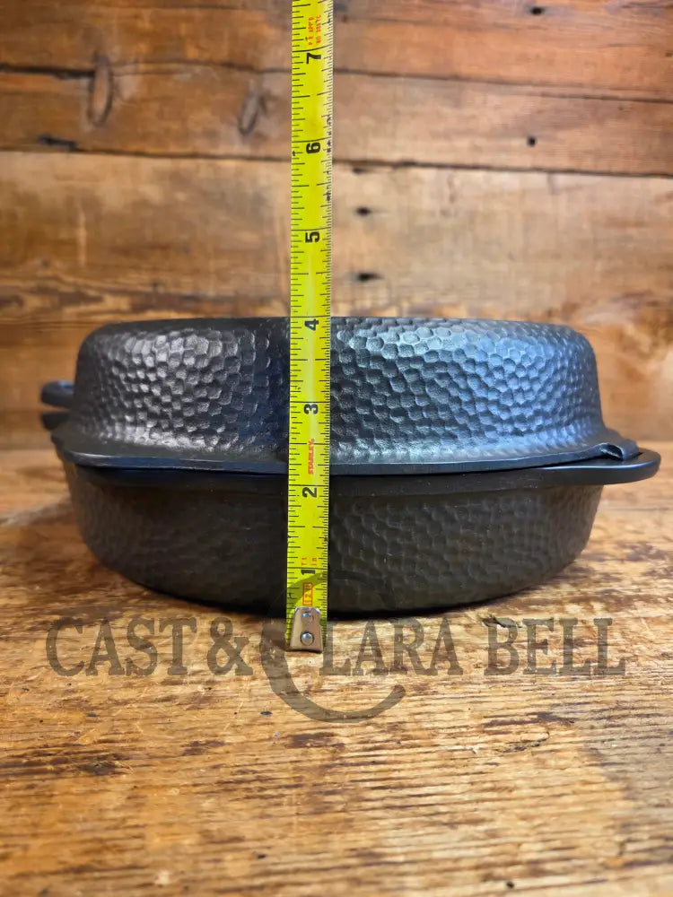 Oh my! Hard to find 1940’s Hammered finish Griswold No. 8 cast iron skillet 2008 with matching hinged skillet top 2040