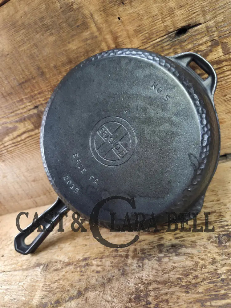 Oh my. HTF 1930’s Hammered finish Griswold No. 5 Hinged Cast Iron Skillet 2015