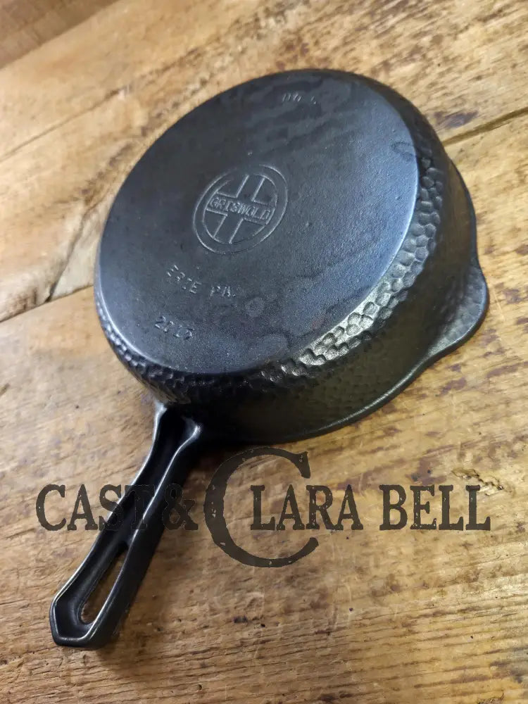 Oh my. HTF 1930βs Hammered finish Griswold No. 5 Hinged Cast Iron Skillet 2015
