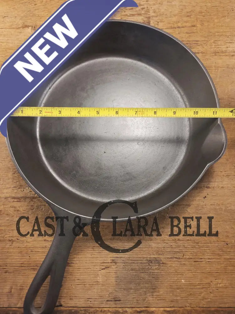 One of the earliest Griswold lines made! Lovely 1920’s Griswold #9 Skillet with Heat Ring and Large Slant Logo 710 H.