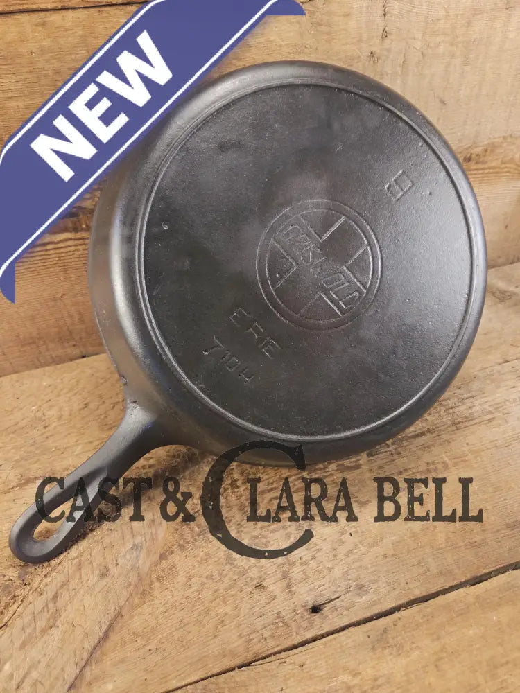 One of the earliest Griswold lines made! Lovely 1920’s Griswold #9 Skillet with Heat Ring and Large Slant Logo 710 H.