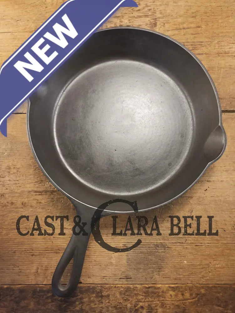 One of the earliest Griswold lines made! Lovely 1920’s Griswold #9 Skillet with Heat Ring and Large Slant Logo 710 H.