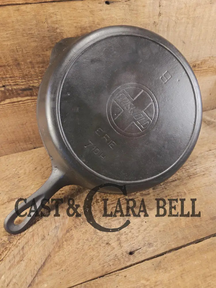 One of the earliest Griswold lines made! Lovely 1920’s Griswold #9 Skillet with Heat Ring and Large Slant Logo 710 H.