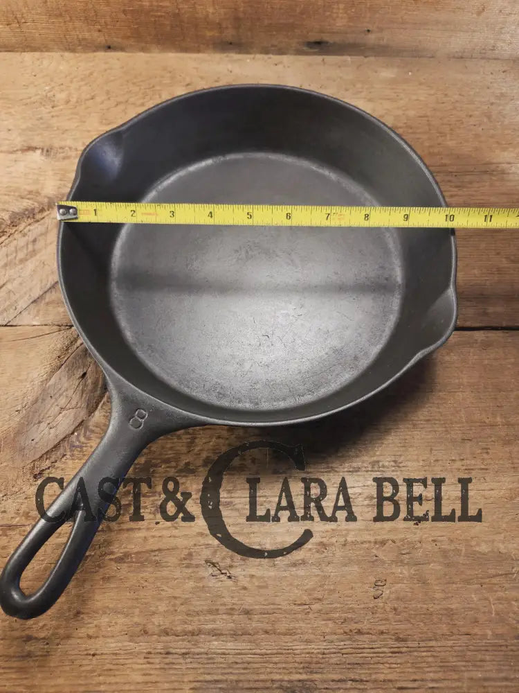 The Classic! 1924 Wagner Ware Sidney -O- #8 Skillet with Heat Ring and Stylized Logo 1058 E Skillet