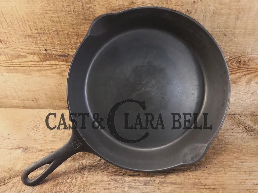 Our Best seller! 1930’s Griswold #8 Cast Iron Skillet with Large Block Logo 704 H Skillet