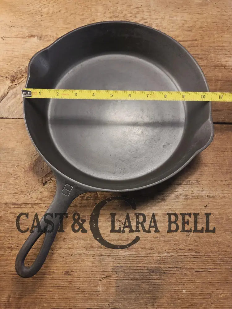 Our Best seller! 1930’s Griswold #8 Cast Iron Skillet with Large Block Logo 704 H Skillet
