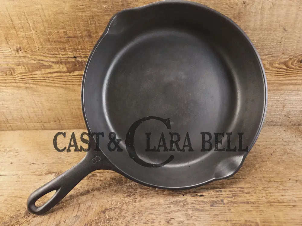 The Classic! Wagner Ware #8 Cast Iron Skillet with Smooth Bottom 1058 N. Best seller for size and weight