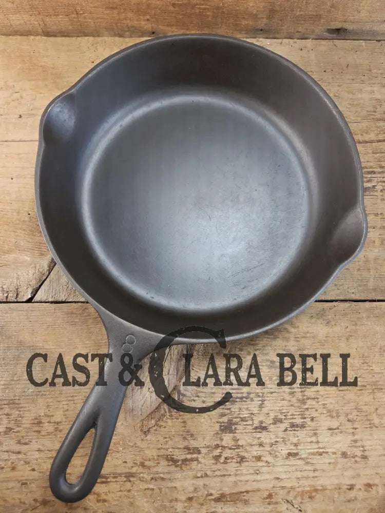 Wagner Ware #8 Cast Iron Skillet with Stylized Logo and Smooth Bottom 1058 M SC24 Skillet