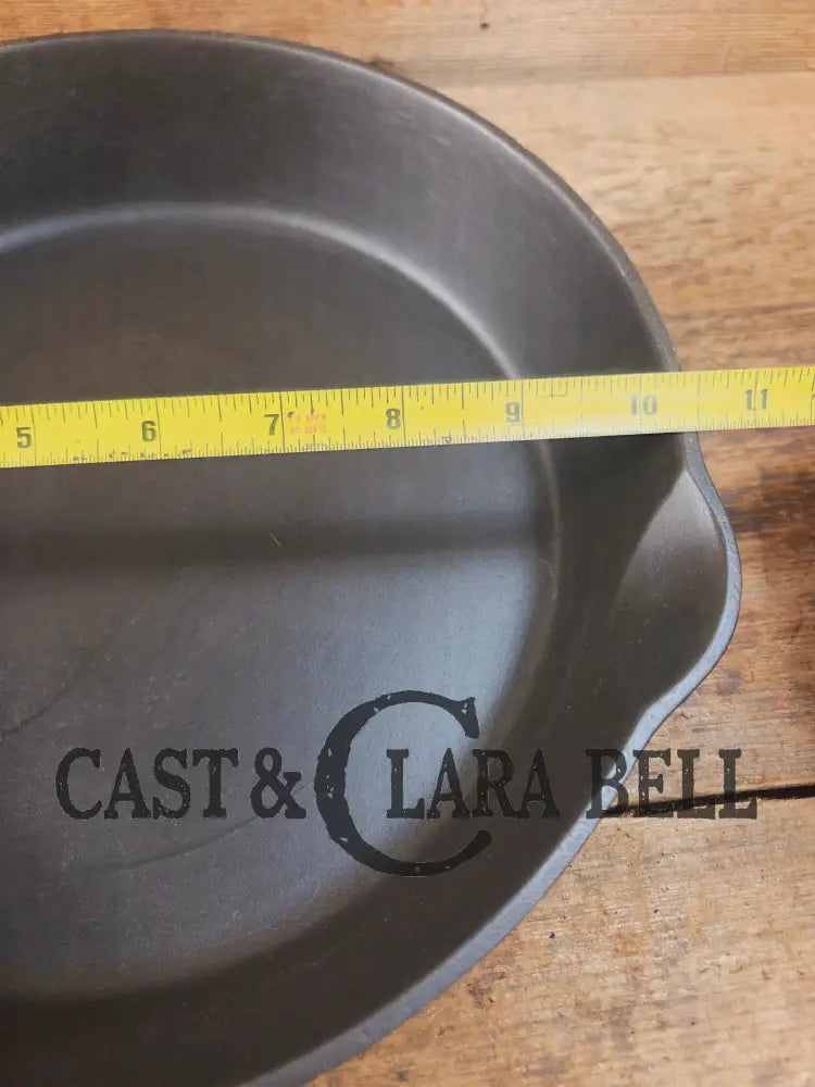 Perfect for gas or electric coil! 1930’s Griswold #8 Skillet with Large Block Logo and Smooth Bottom Erie PA USA p/n