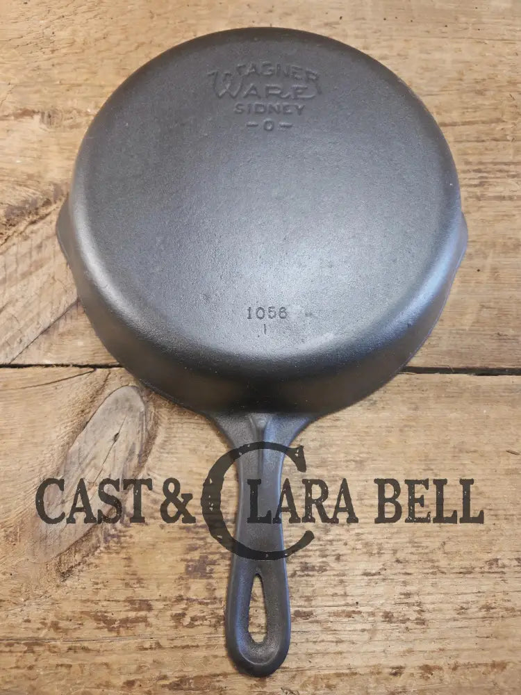 Perfect saute skillet! 1930βs Wagner Ware #6 Skillet with Smooth Bottom and Stylized Logo 1056 I. Restored and ready to