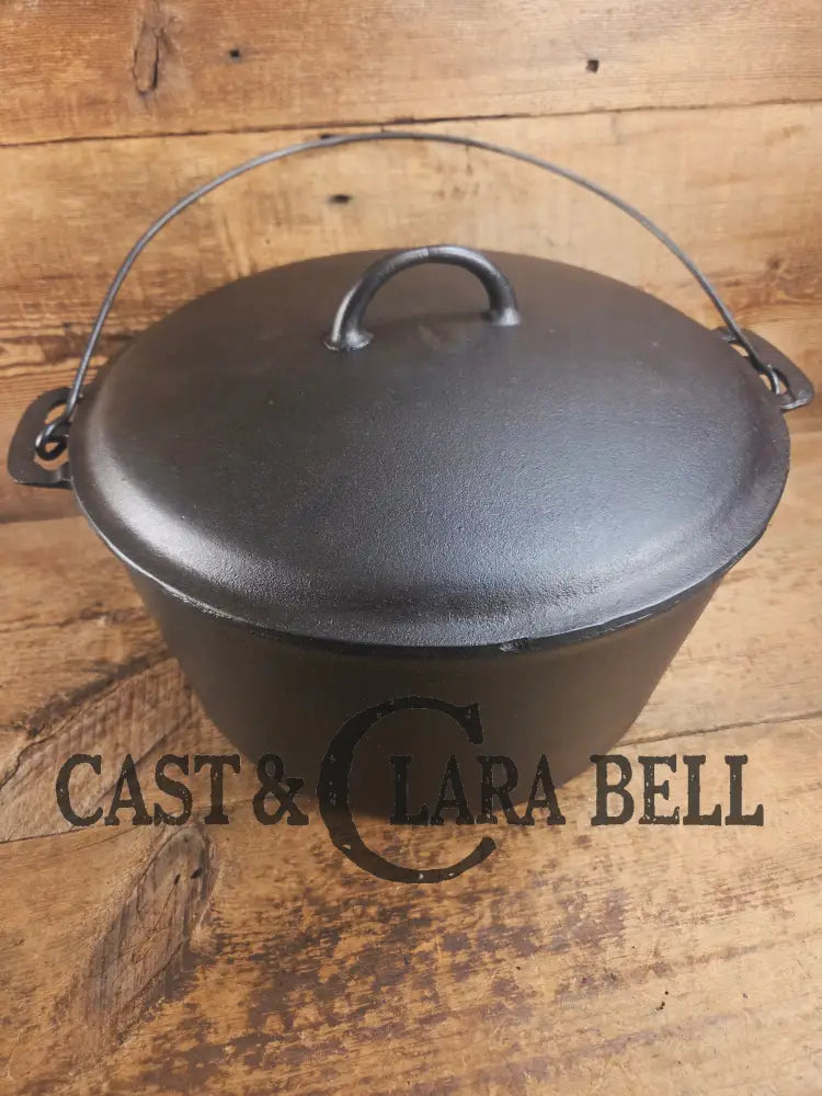 Phenomenal! Very rare 1910βs Griswold Size #11 (2634) Dutch Oven with Slant Logo and (2636) Lid. One you donβt see