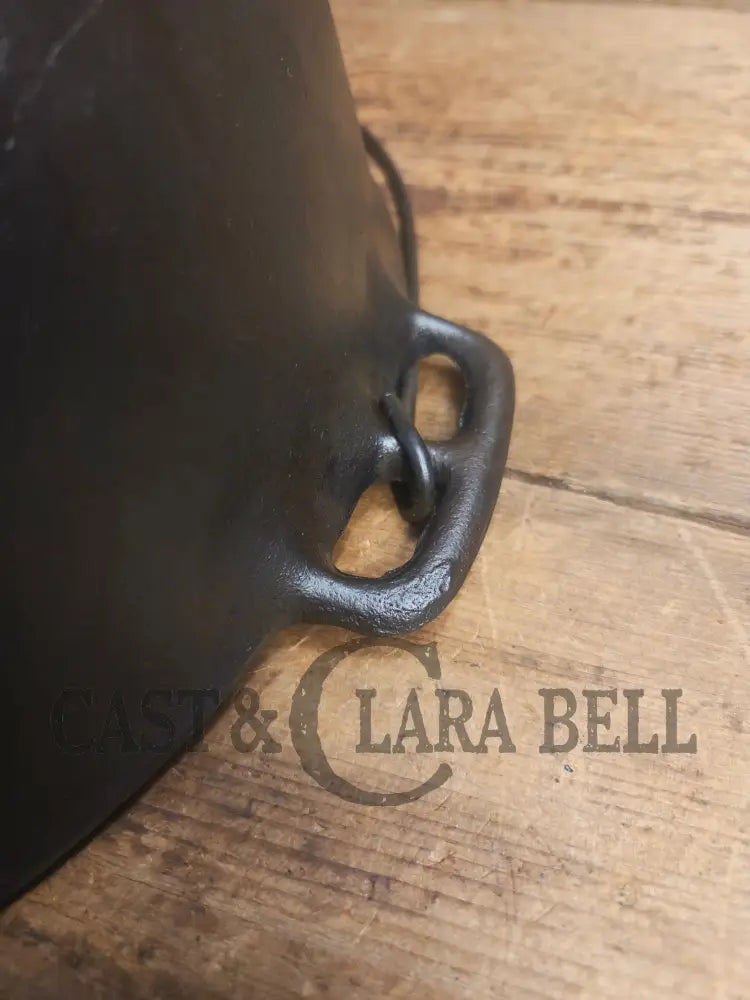 Phenomenal! Very rare 1910’s Griswold Size #11 (2634) Dutch Oven with Slant Logo and (2636) Lid. One you don’t see
