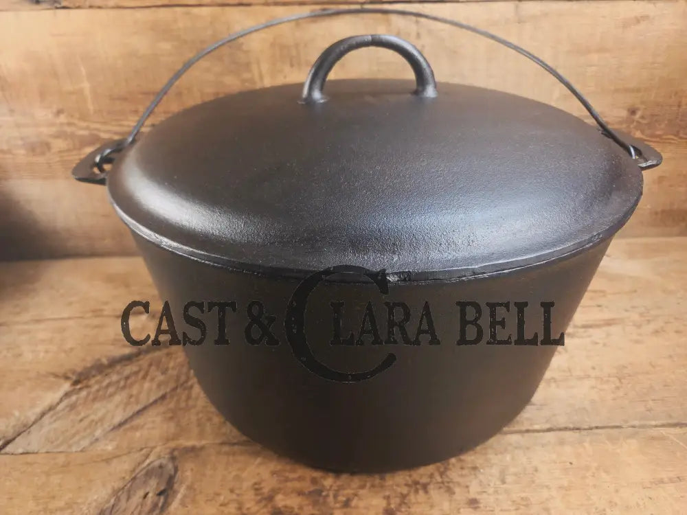 Phenomenal! Very rare 1910βs Griswold Size #11 (2634) Dutch Oven with Slant Logo and (2636) Lid. One you donβt see