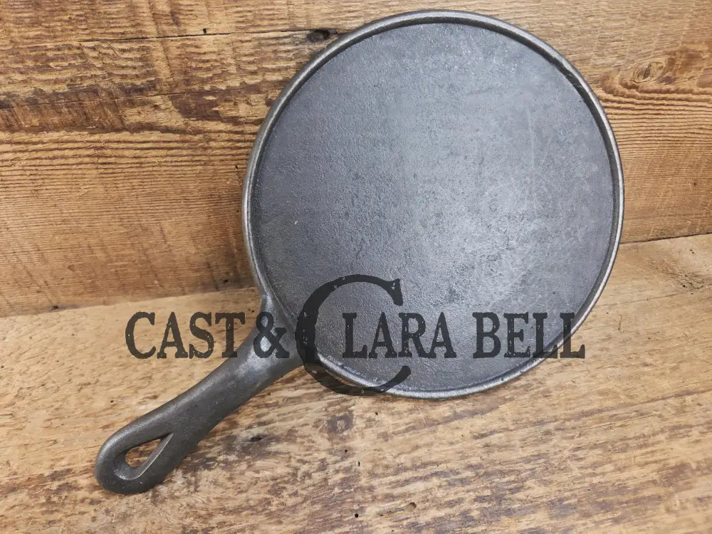 Piece of American history. Late 1800’s antique #7 Round Cast Iron Stove Eye Griddle. Elegant and hard working. SC24