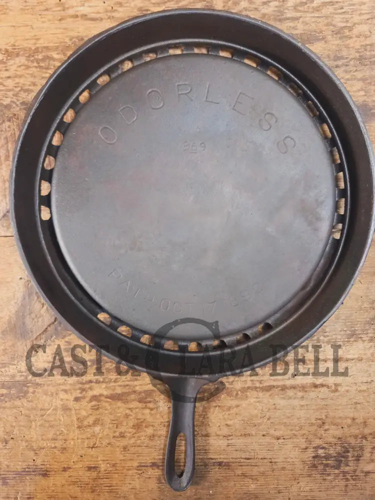 Pretty unique piece! Griswold Odorless skillet 869. Utility Skillet - Skillet