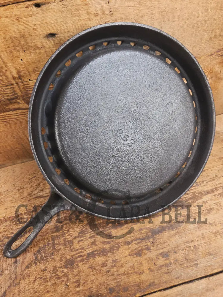 Pretty unique piece! Griswold Odorless skillet. Priced to sell Skillet