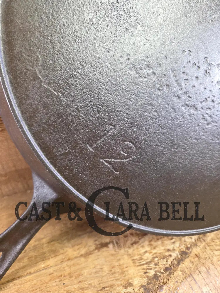Price to Sell! HUGE 1920’s Wagner Sidney O #12 ’Arc Straight’ Skillet with Heat Ring. Fantastic daily user Skillet
