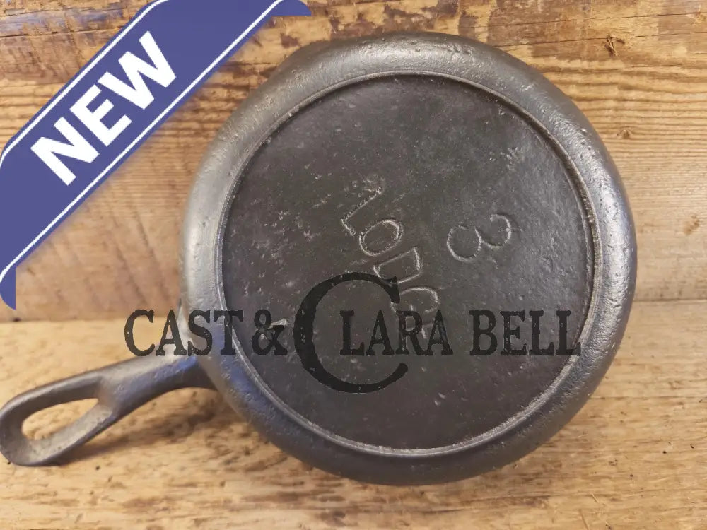 Priced to sell! 1910’s Lodge #3 Skillet with Heat Ring and Arc Logo! Perfect egg skillet for any cook! Skillet
