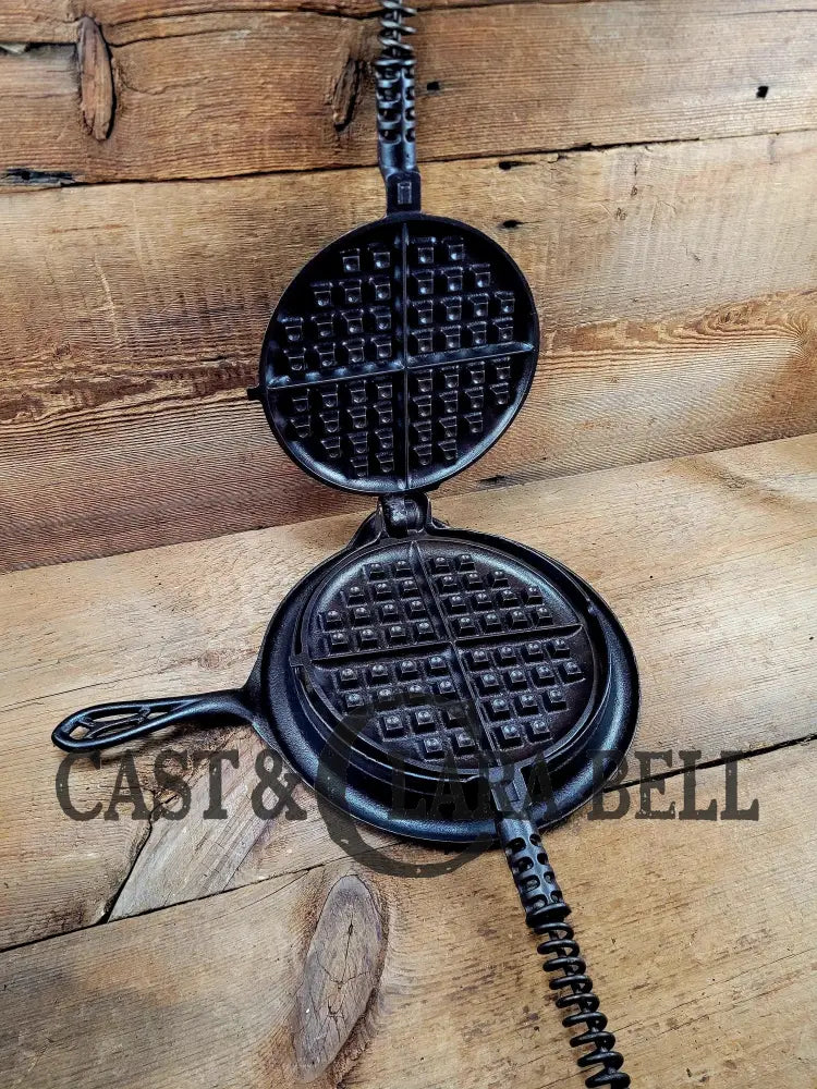 Priced To Sell! 1920âS Repaired (By Factory?) Griswold #8 Waffle Iron 885/886 With Low Base 975.