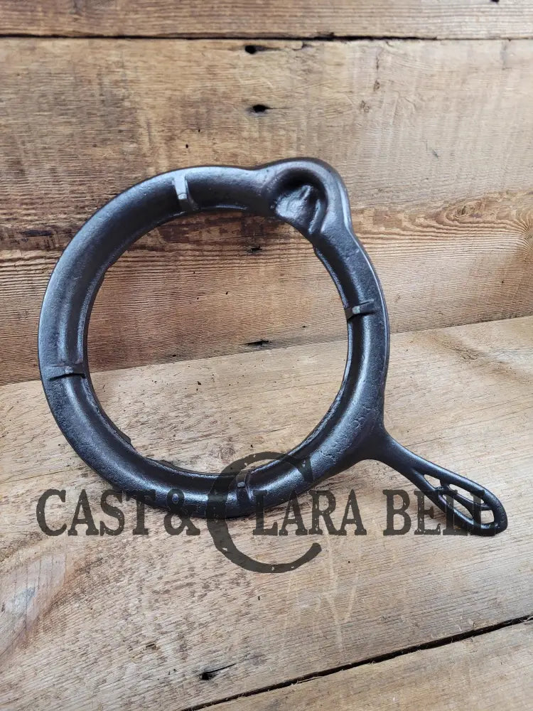 Priced To Sell! 1920âS Repaired (By Factory?) Griswold #8 Waffle Iron 885/886 With Low Base 975.