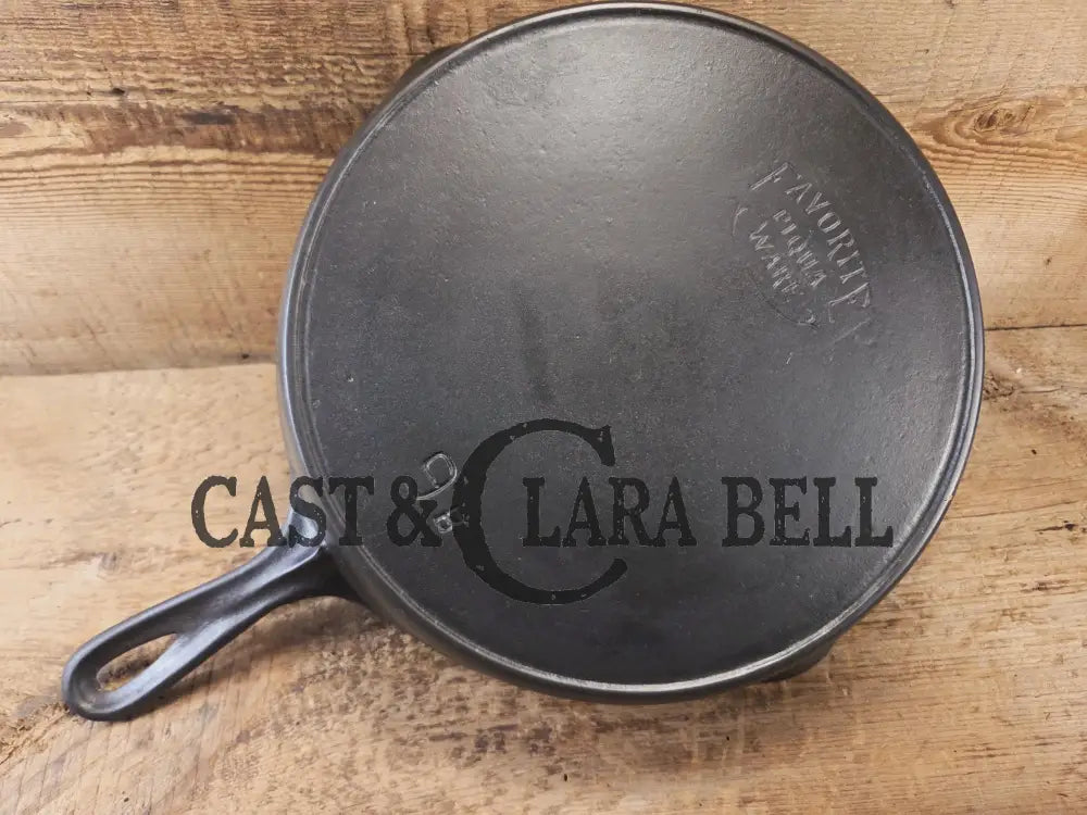 Priced to Sell! 1920βs Favorite Piqua Ware No. 9 B cast iron Skillet with Heat Ring and βSmileyβ Logo. Gorgeous skillet