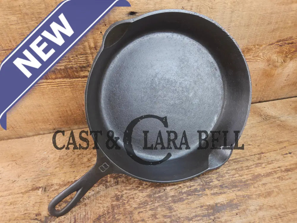 Priced To Sell! 1920βs Griswold #8 Skillet with Large Block Logo and Smooth Bottom 704 Skillet
