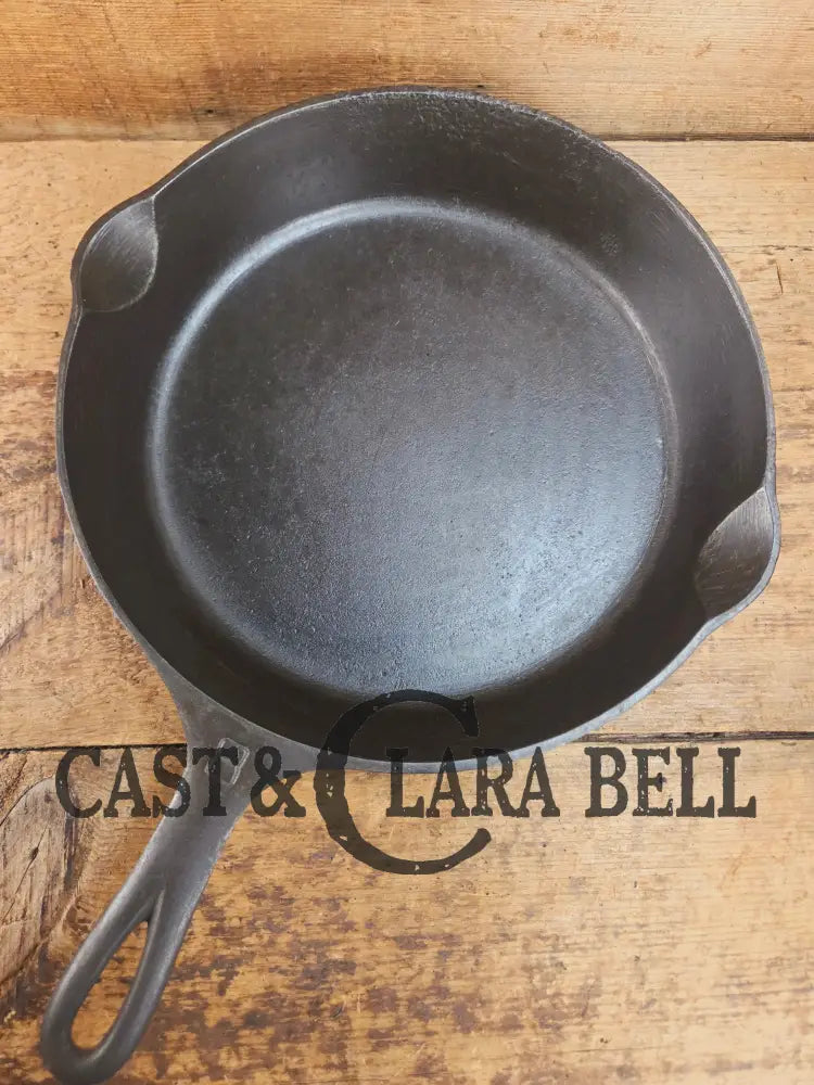 Priced To Sell! 1920βs Griswold #8 Skillet with Large Block Logo and Smooth Bottom 704 Skillet