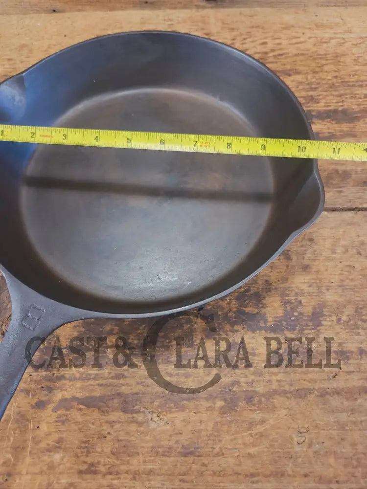 Priced to Sell 1920’s Griswold #8 Skillet with Large Block Logo and Smooth Bottom 704 E - Skillet