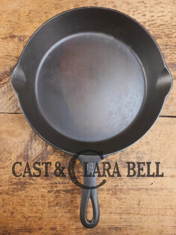 Priced to Sell 1920’s Griswold #8 Skillet with Large Block Logo and Smooth Bottom 704 M - Skillet