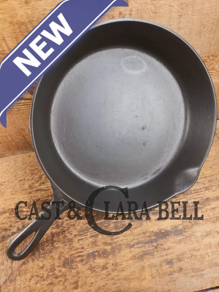 Priced To Sell! 1920βs Griswold #8 Skillet with Large Block Logo and Smooth Bottom 704 P Skillet