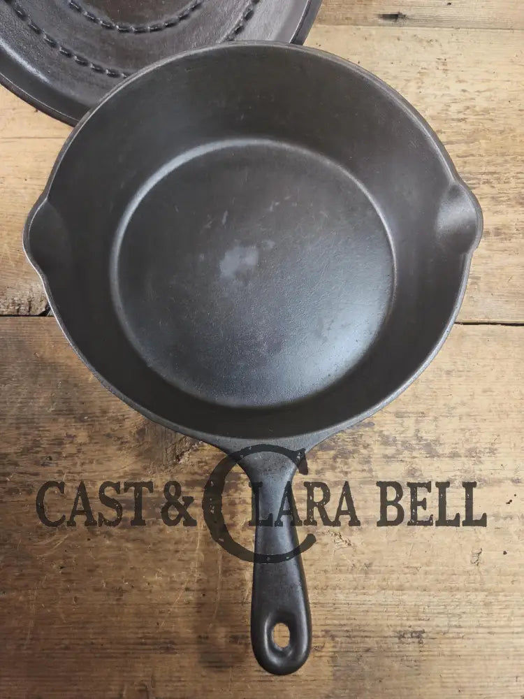 Priced to Sell! 1920’s Wagner Ware #8 Deep Skillet with Lid. Perfect chicken fryer! Restored and Ready to Use! SC24