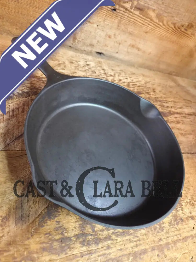 Priced to Sell! 1924 Wagner made National / WagnerWare dual logo #7 Center logo cast iron skillet with Heat Ring 1057 D