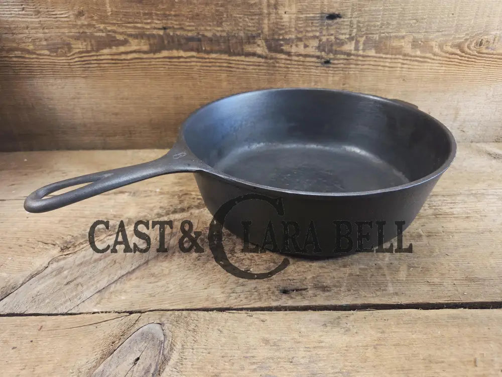 Priced to Sell! 1930s era,Wagner #8 cast iron ’Chicken Fryer’ deep skillet 1088. Perfect for the beginner or every day