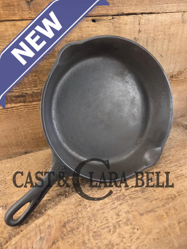 Priced to Sell! 1930’s era Wagner Ware #8 Cast Iron Skillet with Stylized Logo and Smooth Bottom 1058 F SEE PICS Skillet