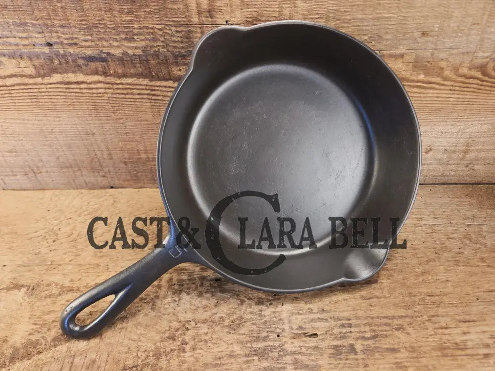 Priced to Sell! 1930βs Griswold #5 Cast Iron Skillet with Large Block Logo 724 C Skillet
