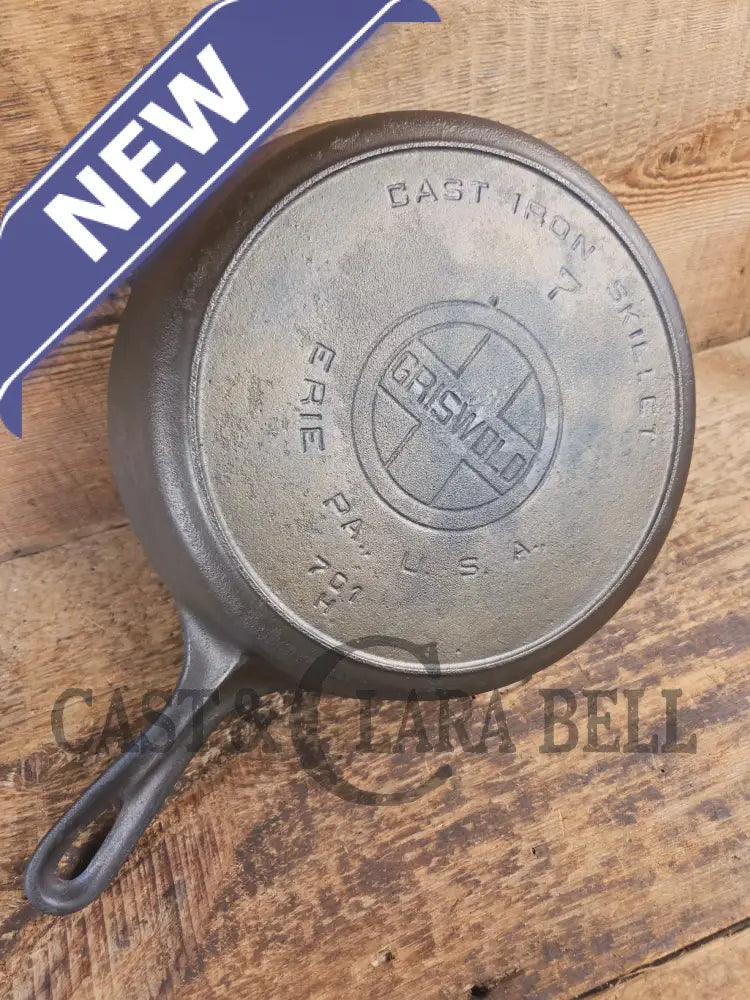Priced to sell! 1930βs Griswold #7 Skillet w Large Block Logo Heat Ring 701 E. See description SC24 - Skillet