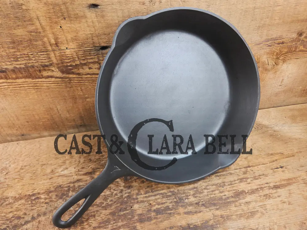 Priced to sell! 1930’s Griswold #7 Skillet w Large Block Logo Smooth Bottom 701. See description Skillet