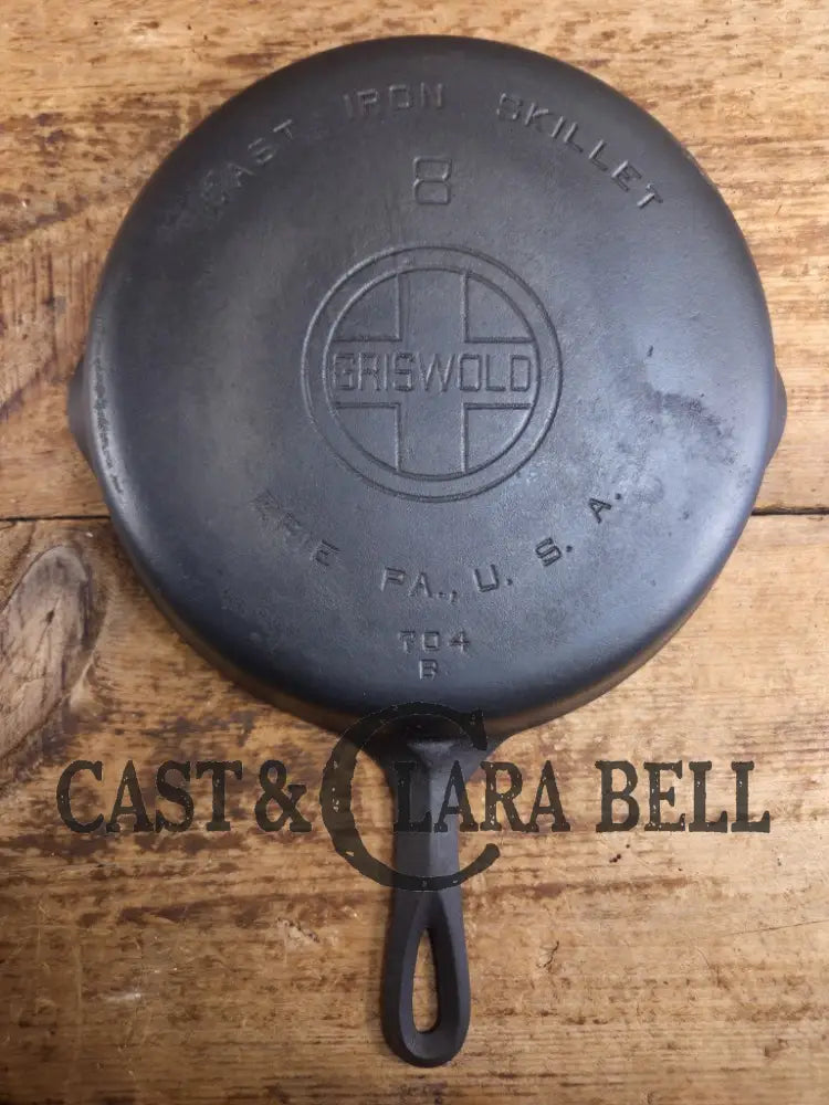 Priced to Sell! 1930’s Griswold #8 Cast Iron Skillet with Large Block Logo 704 B. Perfect for gas and electric