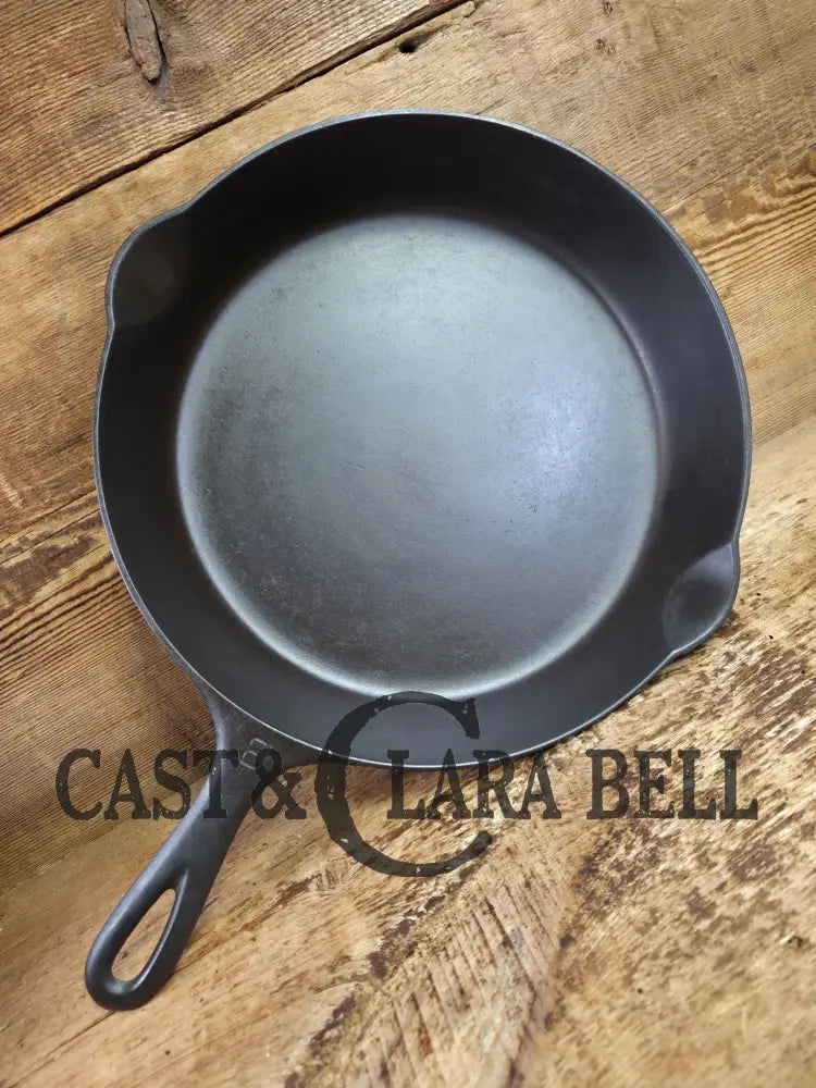 Priced to Sell! 1930’s Griswold #8 Cast Iron Skillet with Large Block Logo 704 K. Fully restored and ready to go Skillet