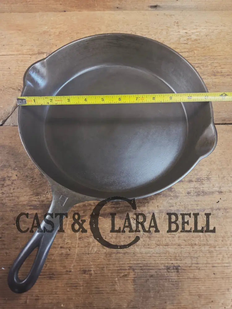 Priced to Sell! 1930’s Griswold #9 Skillet with Large Block Logo and Smooth Bottom 710 Skillet